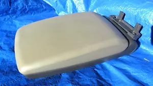 2001-2004 Volvo XC70 OEM Lite Gray Arm Rest Armrest With cupholders CODE B980 - Picture 1 of 8