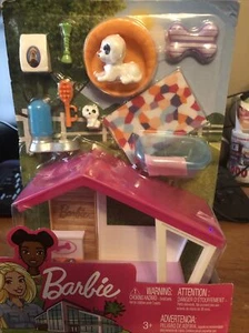 Barbie Mini Juego con 2 Cachorros Mascotas, Casa para Perros y Accesorios para Mascotas 2020 NRFB - Imagen 1 de 6