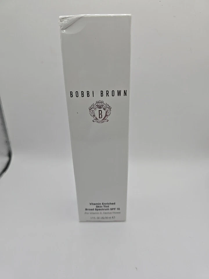 Bobbi Brown Tinted Moisturizer Vitamin Enriched Skin SPF 15 DEEP 1 - Image 1 of 4
