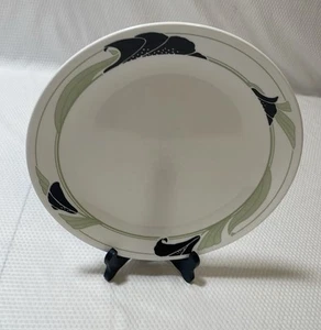 Corelle Corning BLACK ORCHID Dinner Plates 10-1/4" Flowers Green Leaves Set of 2 - Picture 1 of 6