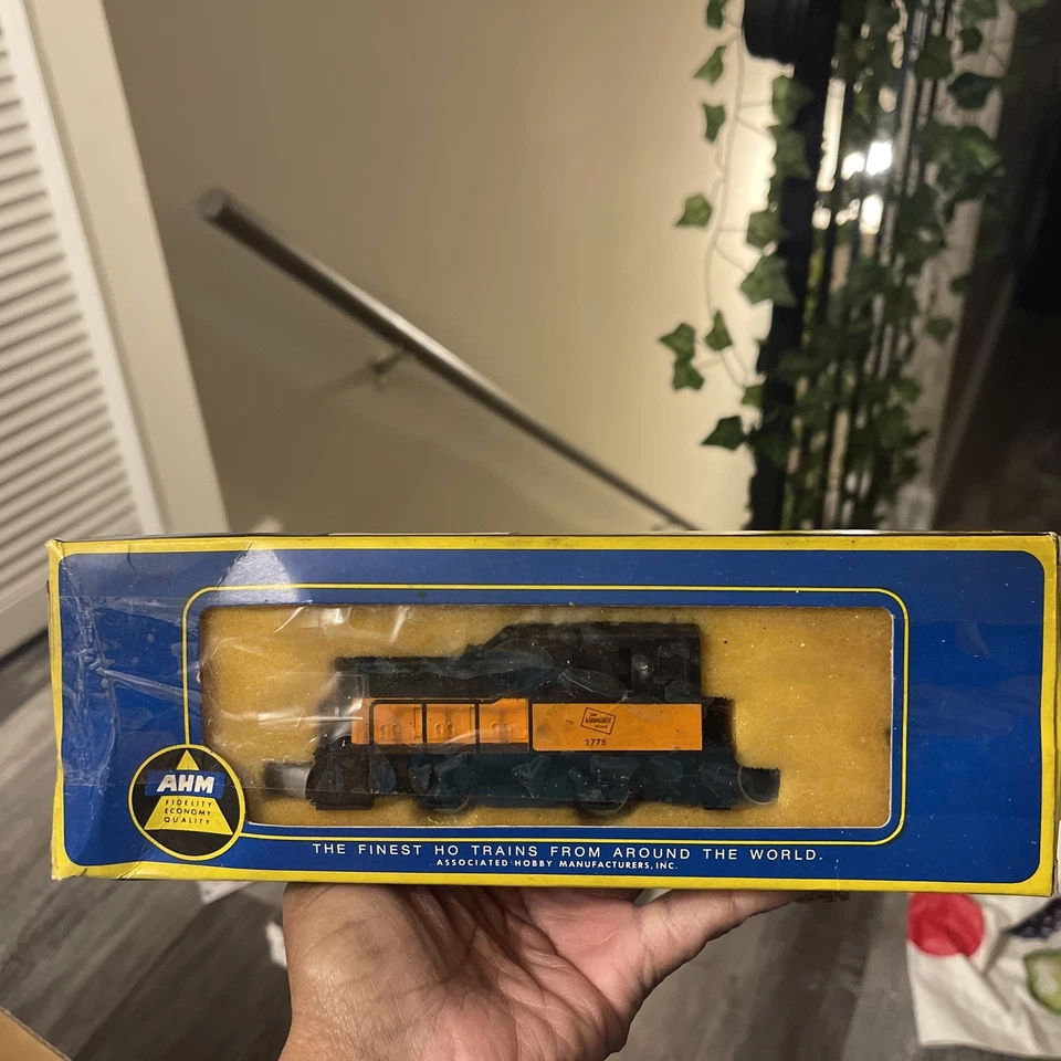 Plymouth Mott switcher ho scale 2775 - Image 1 of 1