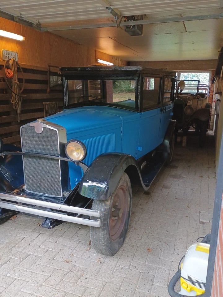 Oldtimer Berliet BJ 28 Citroen Renault Frankreich - Bild 1 von 4