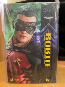 Hot Toys MMS594 Batman Forever Robin 1/6 Action Figure - Picture 1 of 2