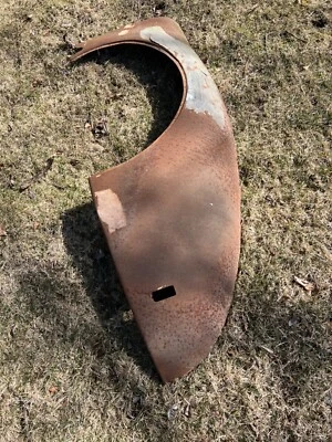 Guardabarros trasero izquierdo original Jaguar XK150 necesita reparación Foto 1 de 4