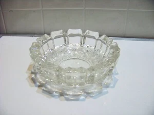 Cenicero grande vintage de vidrio transparente para fumar - Imagen 1 de 3