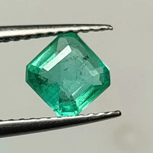 0.81 Ct Natural Very Good Top Luster Zambian Emerald Square Cut , Zambia - Picture 1 of 2