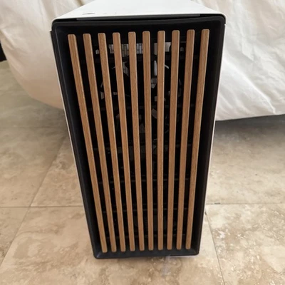 Estuche Torre Media Norte Diseño Fractal - Blanco Tiza TG Transparente, Excelente Estado Foto 1 de 4