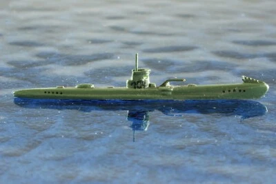 Requin-Klasse  Hersteller Wiking 338b/104  ,1:1250 Schiffsmodell - Bild 1 von 3