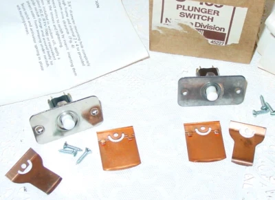 2 interruptores accesorios émbolo de detección de entrada NuTone S-109 cortador martillo EE. UU. NOS Foto 1 de 4