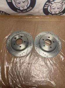 2003-04 Ford Mustang SVT Cobra Drilled/Slotted Rear Rotors (BRAND NEW) 247 - Foto 1 di 2