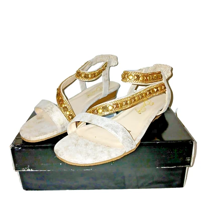 BEACON womens DAZZLE slip on chain link sandals shoe size 9.5 M beige NEW - Image 1 of 4