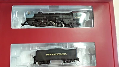 IHC Premier Gold Pacific Premier 4-6-2 Pennsylvania Locomotive & Tender (AA-170 - Image 1 of 4