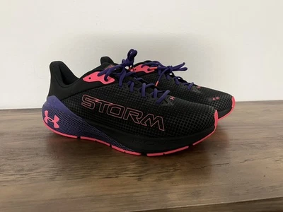 Zapatos para correr UA Machina Storm para hombre negros acolchados cómodos entrenadores para hombre talla 12” Foto 1 de 4