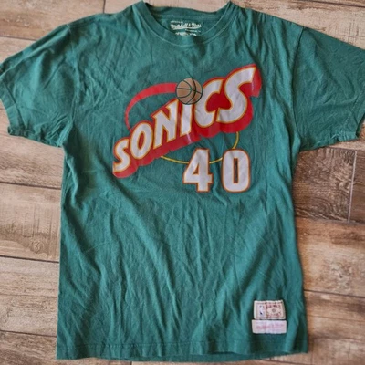 Mitchell & Ness Shawn Kemp Seattle Supersonics Hardwood Classics T-Shirt Size L - Image 1 of 4