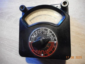 Universalmessgerät DDR in Bakelitgehäuse Modell und Alter nicht bekannt... - Picture 1 of 8