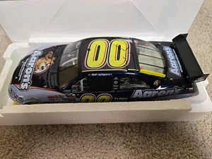 2010 David Reutimann 00 Aaron's 1/24 Lionel Nascar Diecast 1/1263 - Picture 1 of 4