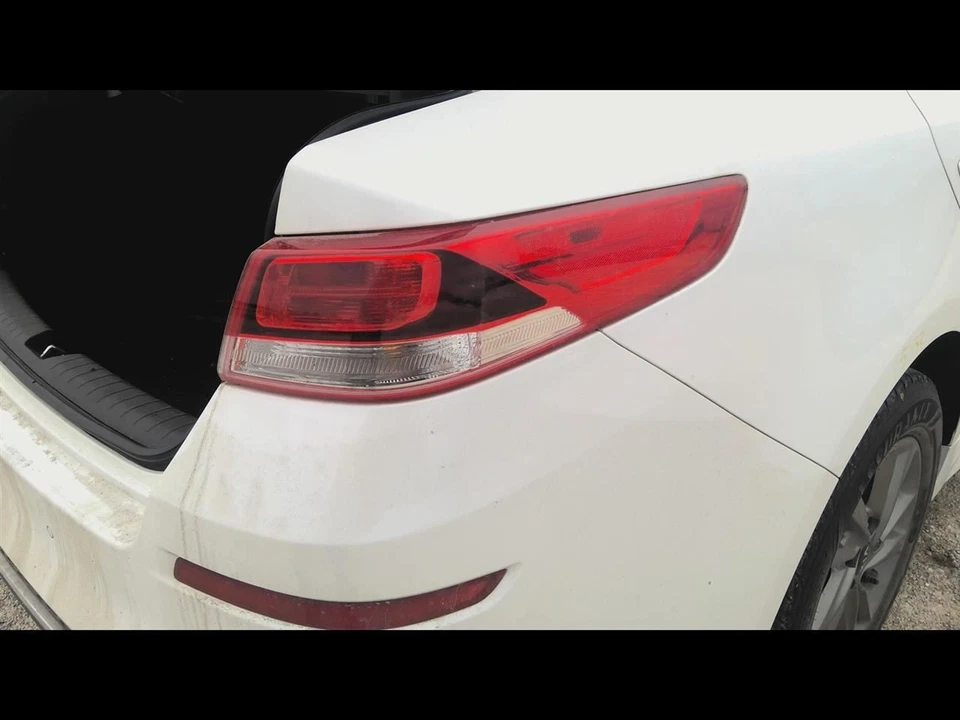 2016-2020 KIA OPTIMA RH Passenger Tail Light Incandescent 92402D5000 Foto 1 de 4