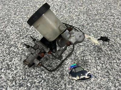 Cilindro maestro de freno OEM NO ABS Mazda Miata Mx-5 94-97 Foto 1 de 3