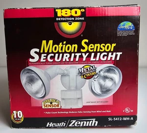 Heath Zenith SL-5412-WH 180 Degree Motion Activated Security Light White. B. NEW - Picture 1 of 9