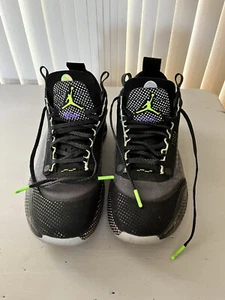 Boys Nike Air Jordan. Purchased December 2020. Only Worn 1 Basketball Season. - Picture 1 of 3
