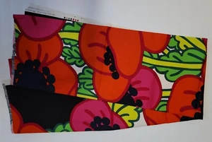 Marjatta Metsovaara Finland Tampella Floral Mod Bright Fabric vintage 66 x51.5in - Picture 1 of 6