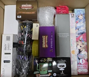 Anime Merchandise Bulk Lot ca. 250 Artikel gemischter Zustand 120 Größen Karton - Bild 1 von 6