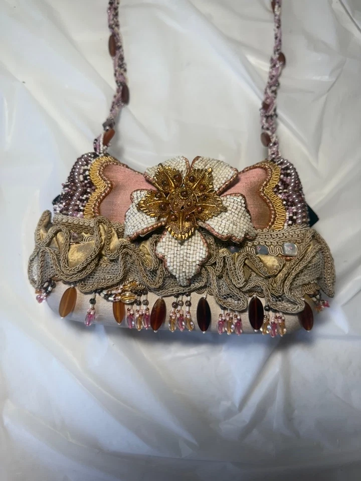 Bolso de hombro rígido vintage Mary Frances Gypsy Evening Foto 1 de 4