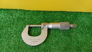 Mitutoyo M210-25 Micrometer 0-25mm 0.01mm Used - Picture 1 of 4