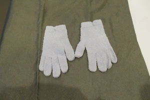 Light blue vintage knit gloves, "pearl" beads at the wrist, some stretch - Picture 1 of 5