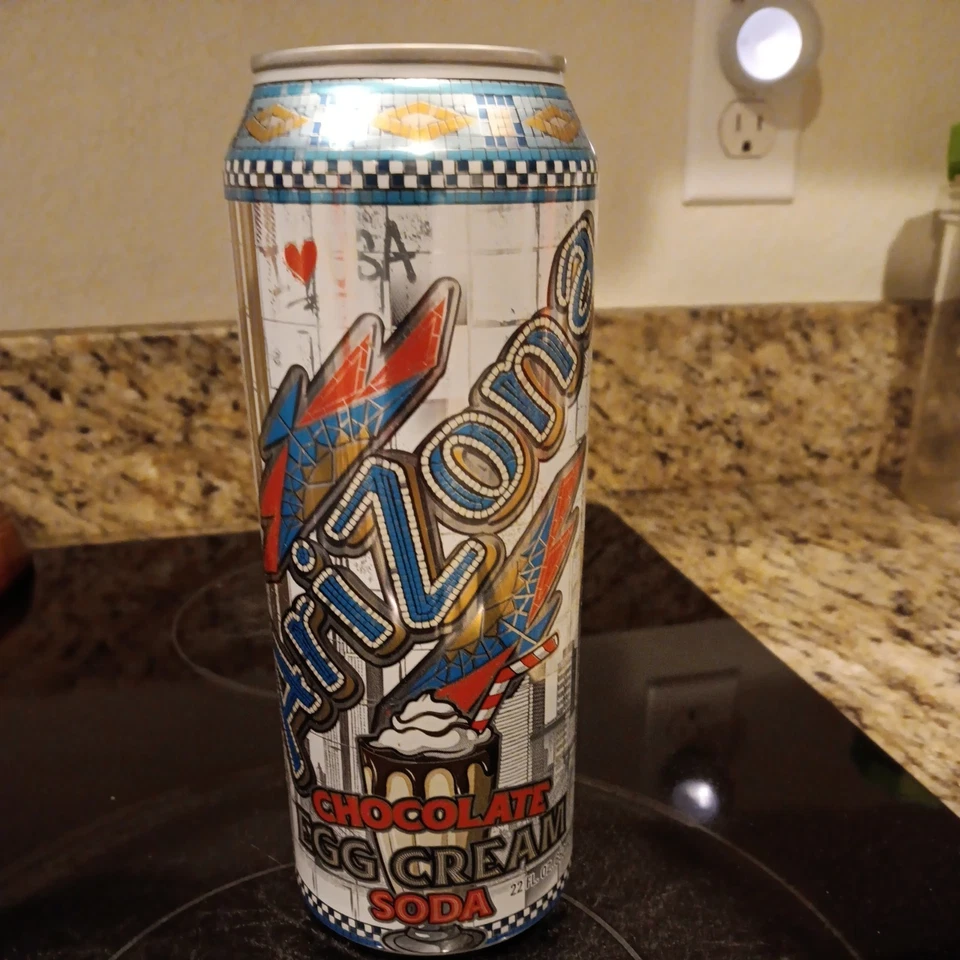 Crema de huevo de chocolate AriZona bebida de soda 22 oz. Lata Sabor Edición Limitada Foto 1 de 1