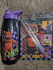 Five Nights At Freddy's FNAF Cuaderno Juego de Botella de Bebida 28oz Regreso a la Escuela  - Imagen 1 de 6
