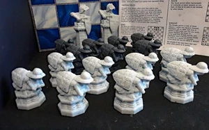 Harry Potter Scacchi Maghi Pezzi di Ricambio Grigio Bianco Torri Pedoni Tavola Regole - Foto 1 di 7