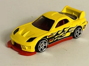 Hot Wheels - Mazda RX7 - 24/Seven - gelb - Diecast Sammlerstück - 1:64 (ref38) - Bild 1 von 5