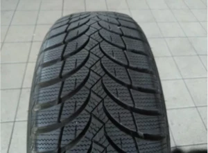 Winterreifen Reifen M+S 215/60R16 99H Nexen Winguard Snow G WH2 / 8mm - Bild 1 von 2