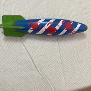 SwimWays Original Toypedo Torpedo Piscina Juguete 10" Verde Azul - Imagen 1 de 7