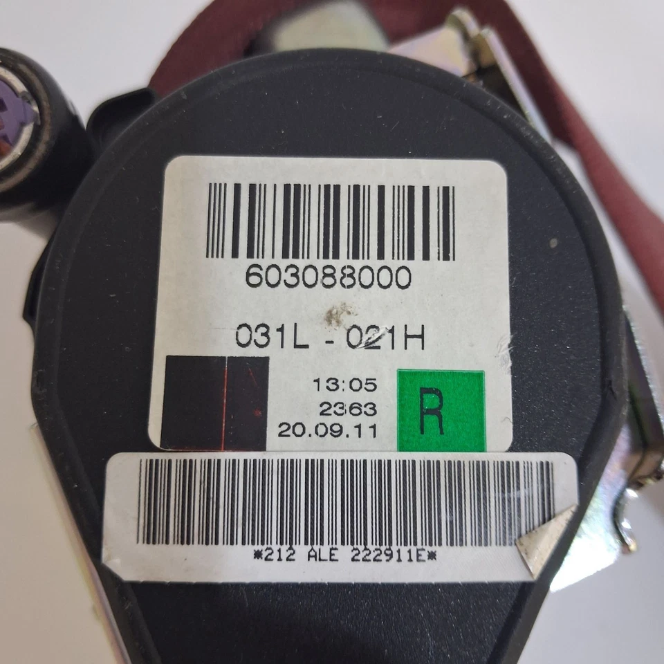 Cubierta de bloque de unión de cableado del motor Chevrolet Avalanche 2007-2009 25815385 Foto 1 de 4
