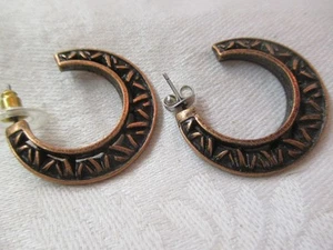 Vintage Copper pierced Earrings geometric design - Picture 1 of 2
