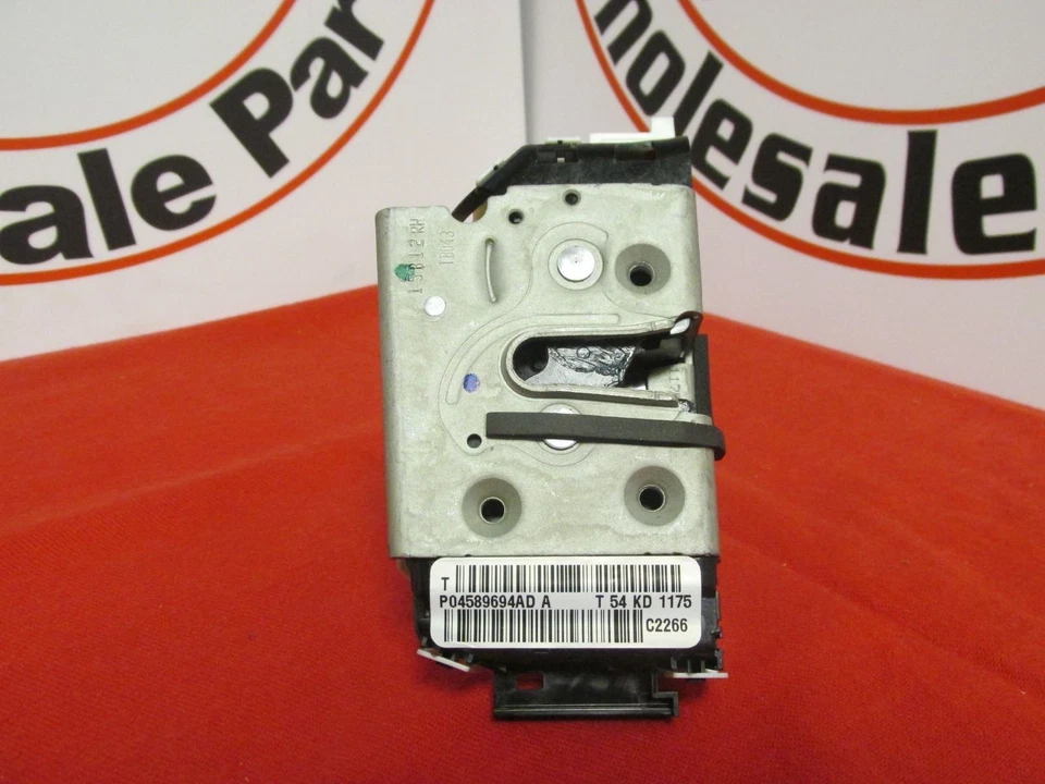 Pestillo y actuador de puerta de pasajero delantero derecho Dodge Chrysler NUEVO OEM MOPAR Foto 1 de 4