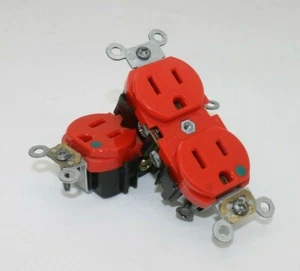 Leviton 8200-HR Presa Duplex Rossa NEMA 5-15R (Confezione da 6) - Foto 1 di 9