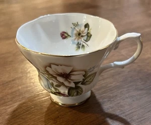 Royal Albert Fine Bone China Tea Cup Blue/White floral, Gold edge. NO SAUCER - Picture 1 of 4