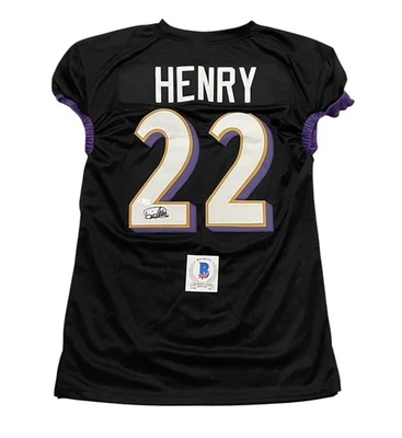 Camiseta firmada por Derrick Henry Baltimore Ravens autografiada por Beckett  Foto 1 de 2