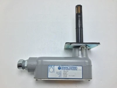 Higrómetro espejo refrigerado General Eastern DEW-10-2B1  Foto 1 de 4