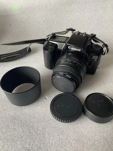 Canon EOS 1000F Film Camera with 35-80mm f/1.4-5.6 and Canon Padded Case - Picture 1 of 13