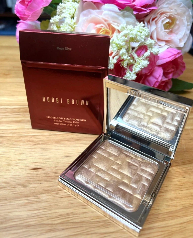 Bobbi Brown Highlighting Powder Moon Glow