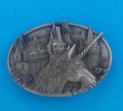 De colección 1983 Bergamota Latón Funciona Modelo V-48 -Castillo con Hebilla de Cinturón Unicornio- Foto 1 de 2