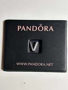 Authentic Pandora 🌟 Mini Petite Floating Locket 🌟 Letter V 🌟  P2 S925 ALE - Picture 1 of 3
