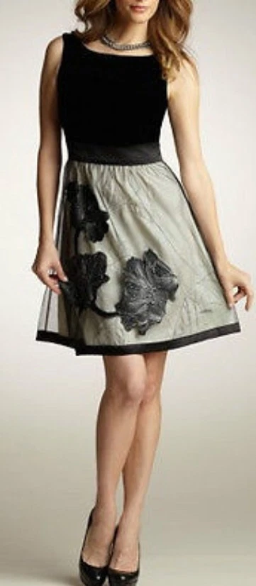 Vestido Donna Ricco Talla 8p Negro Terciopelo Transparente Apliques Foto 1 de 1