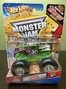 Hot Wheels Monster Jam GREEN GRAVE DIGGER 30th Anniversary Spectraflames 1/64 - Picture 1 of 6