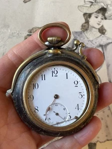 Ancienne montre à Gousset en Acier dans son étui cuir en forme de porte-monnaie - Picture 1 of 11