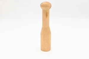Trituradora de patatas de madera pequeña de colección - Imagen 1 de 10